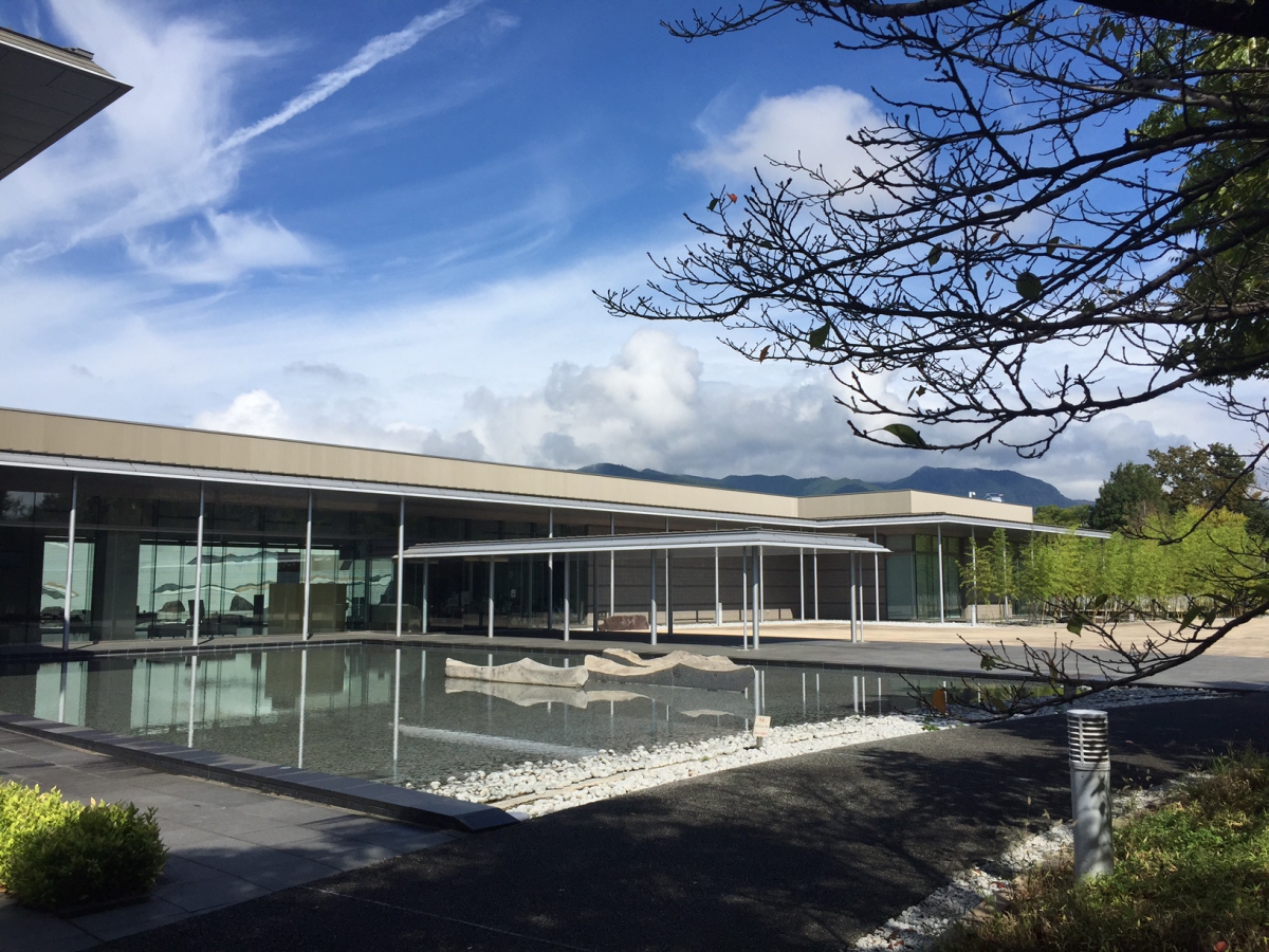 【中古】 山梨の美術館・博物館 甲府市／美術館・博物館・図書館・学術館