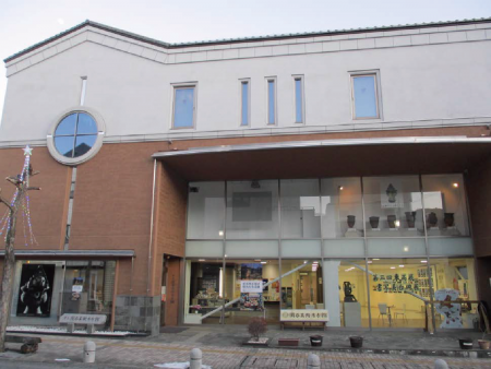 市立岡谷美術考古館