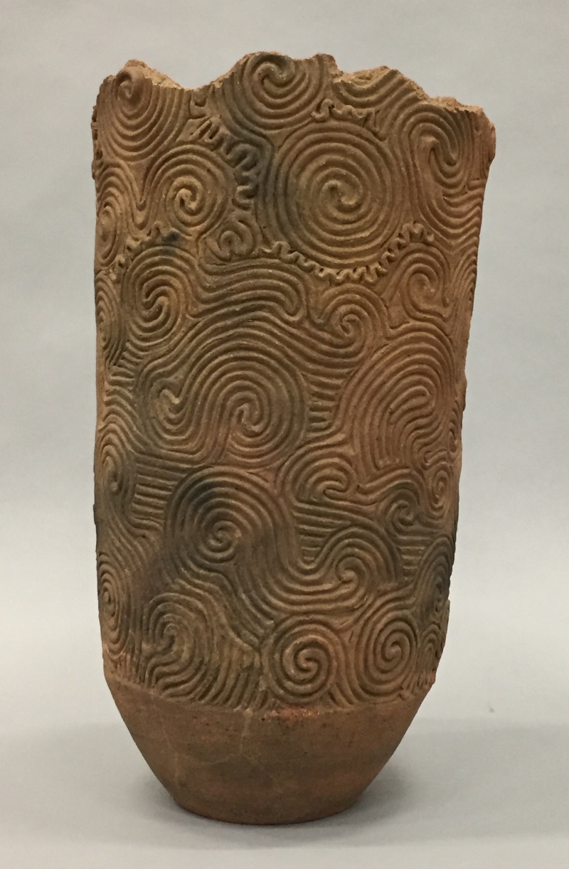 Grand bol en poterie, excavé du site de Katsurano