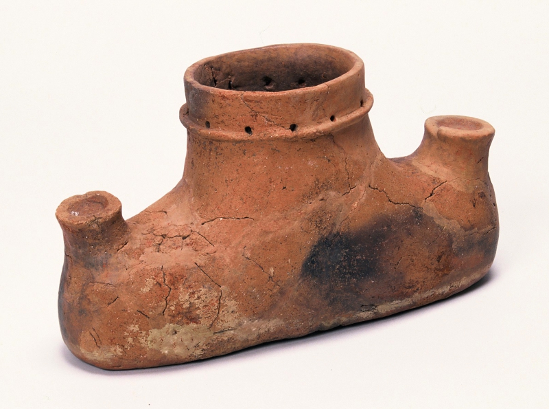Poterie de forme excavée du site d’Odassho
